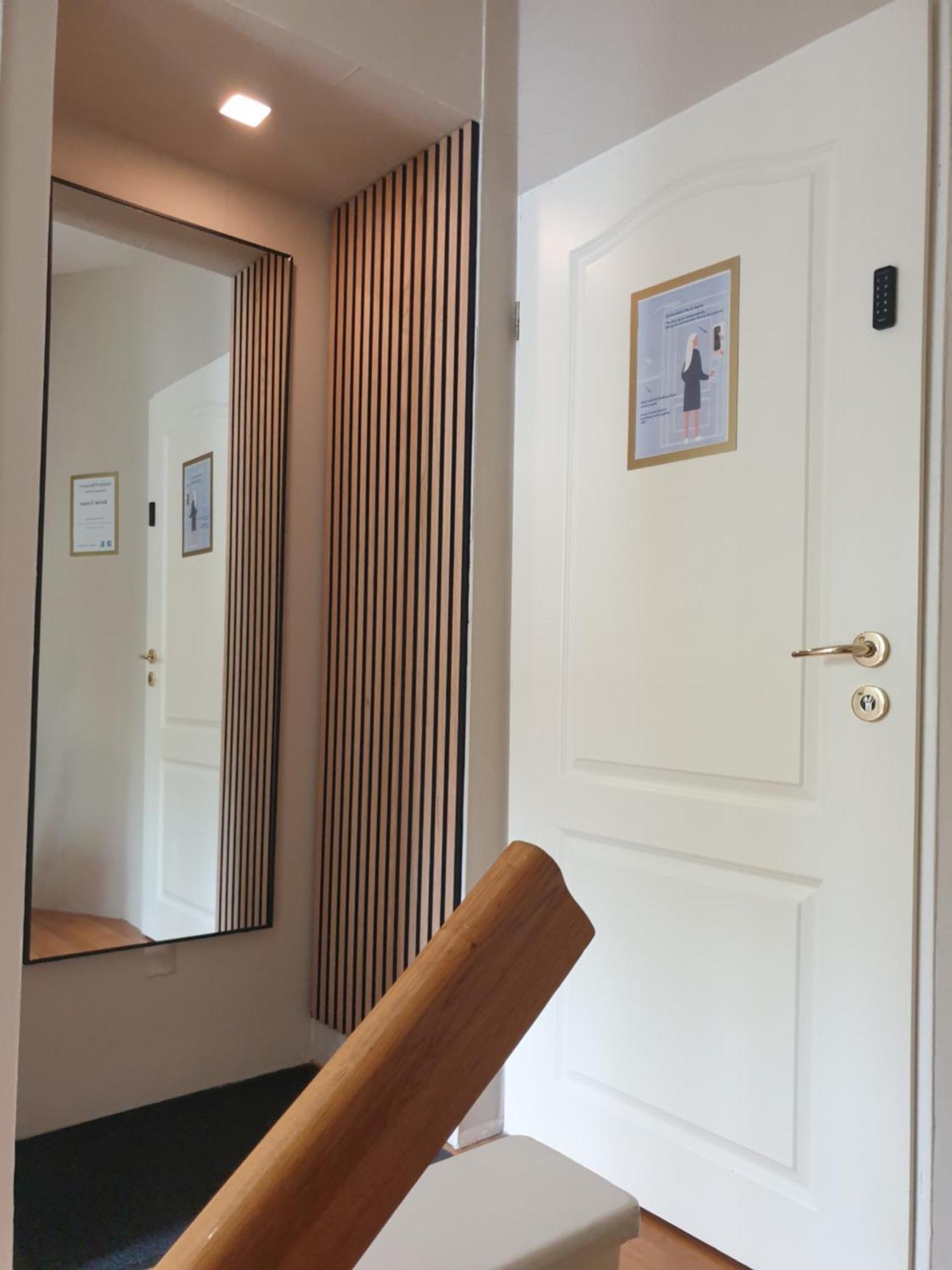 Miet-kamp Ruhig, Zentral, Nahe Messe, Ausgefallenes Design 2 Schlafzimmer Appartement *
