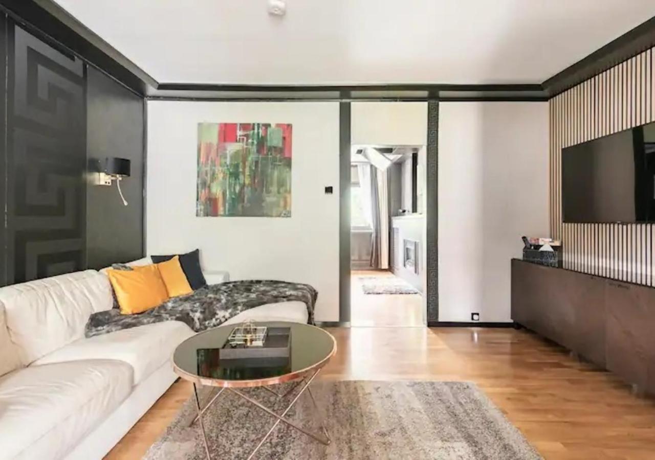 Miet-kamp Ruhig, Zentral, Nahe Messe, Ausgefallenes Design 2 Schlafzimmer Appartement