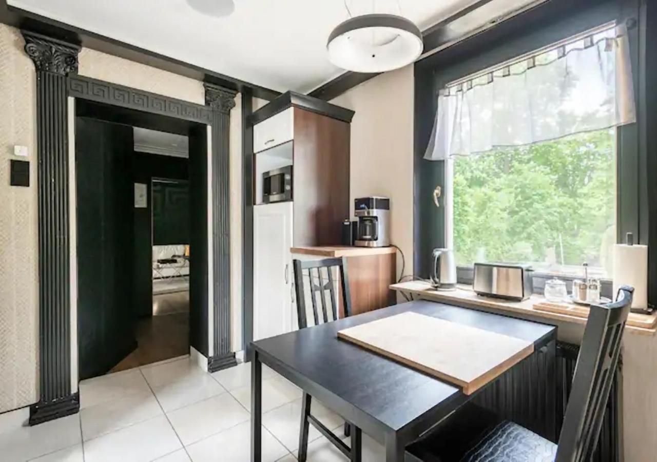 Apartment Eichkamp Mit Gartennutzung Am Grunewald Nahe Messe Berlin